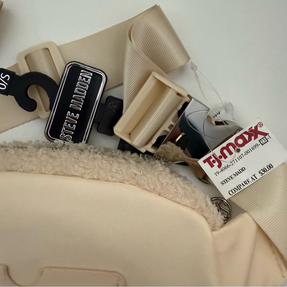 NWT | Sherpa Fanny Pack Bundle | Steve Madden + Luxe & Willow - Picture 13 of 13
